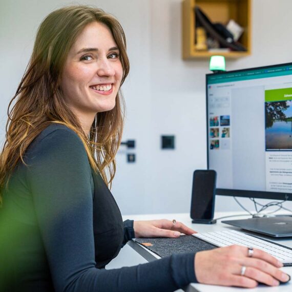 Social Media Managerin 1